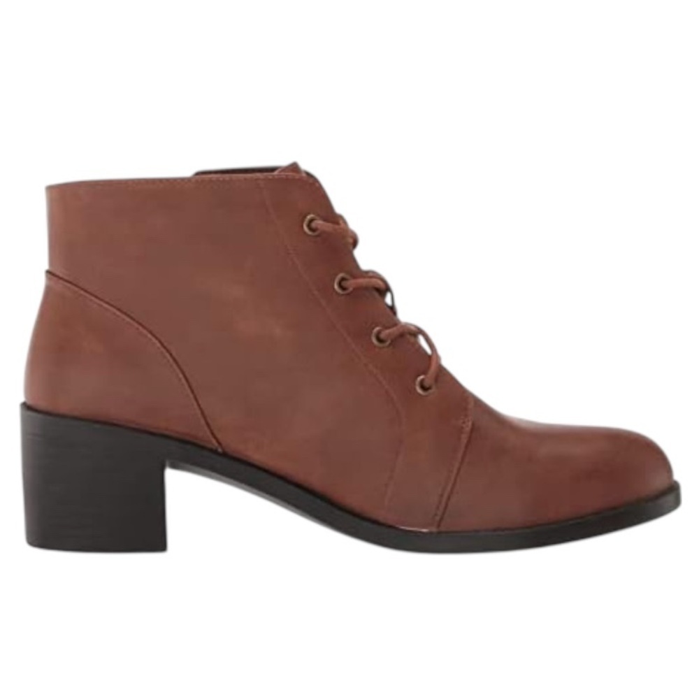 Easy Street Women's Becker